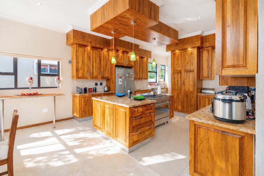 3 Bedroom Property for Sale in Caribbean Beach Club North West